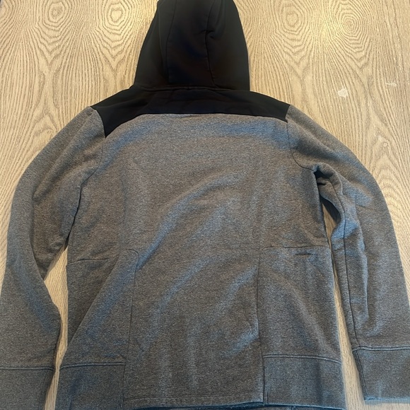 Maryland under Armour hoodie - Picture 2 of 4